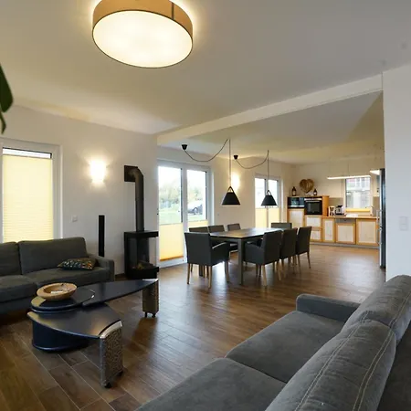 Wassergeist Mit Schwimmbad Hohen Wieschendorf