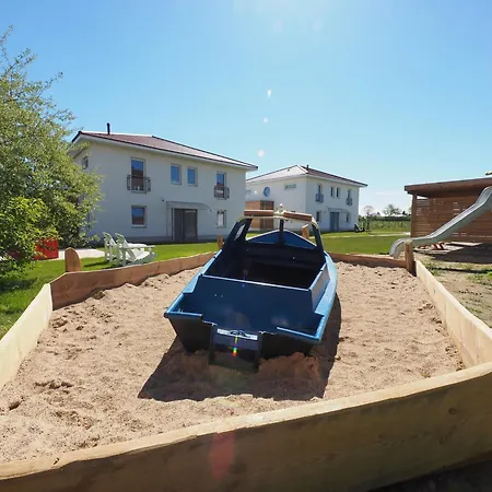 Wassergeist Mit Schwimmbad Hohen Wieschendorf